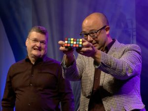 Sandy Kandau, Dutch magician